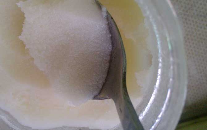 蜂蜜的種類有哪些?因分類依據的不同,蜂蜜可劃分成很多種類! 蜂蜜