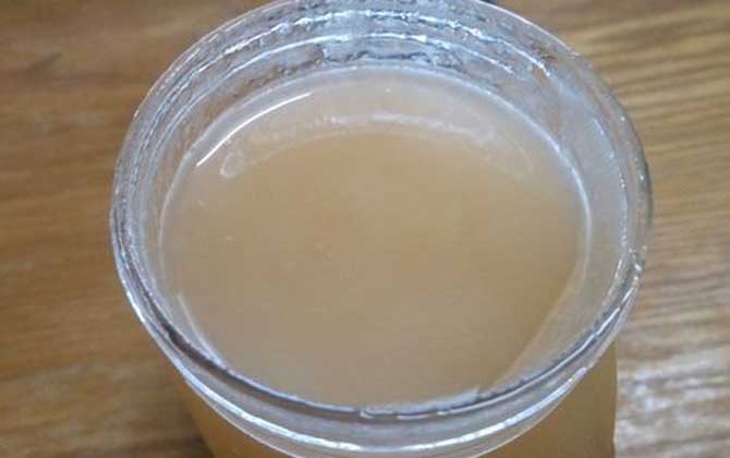 蛋清蜂蜜面膜怎么做?不但做法簡單,而且還有顯著的美容功效! 蜂蜜