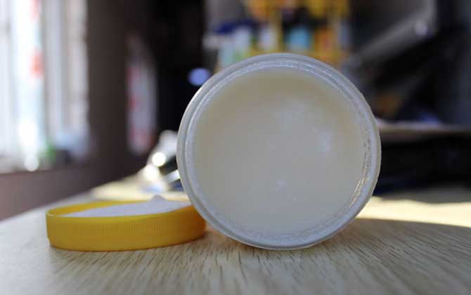 蜂蜜祛斑的最佳方法,若能掌握這些小竅門,祛斑效果將事半功倍! 蜂蜜祛斑