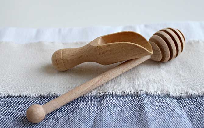 蜂蜜可以洗臉嗎?用對了好處不用多說,用錯(cuò)了反而引發(fā)肌膚問題! 蜂蜜