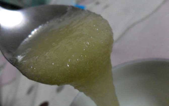 蜂蜜水怎么沖才正確?一定要控制好溫度,不能用60℃以上的水沖! 蜂蜜