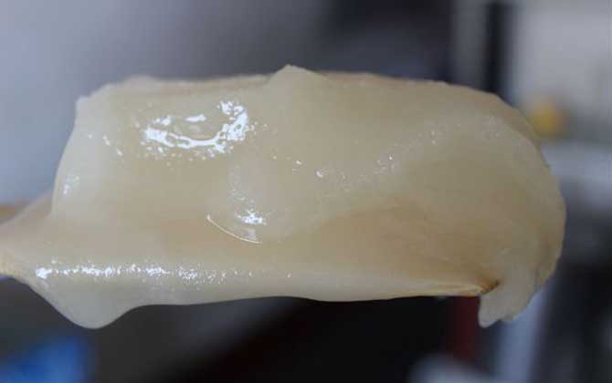 新疆蜂蜜有什么功效與作用?經(jīng)常喝新疆蜂蜜,這6個好處跑不了! 新疆蜂蜜