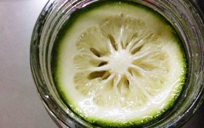 喝檸檬蜂蜜水的4大禁忌,不能過濃,不能空腹喝,更不能過量喝! 檸檬蜂蜜水