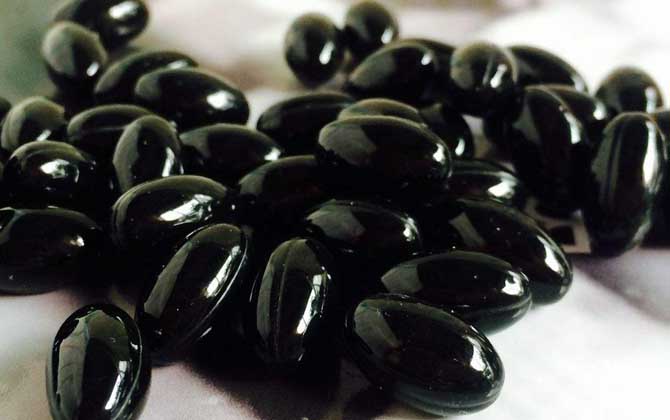 女人吃蜂膠膠囊的禁忌,過敏體質(zhì)不能吃,孕婦和產(chǎn)婦也不能吃! 蜂膠膠囊