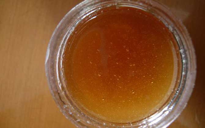 薄荷蜜的作用與功效及食用方法 薄荷蜜