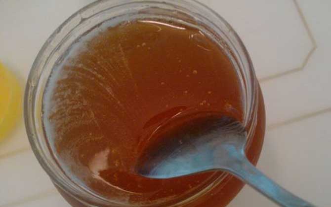 三七粉加蜂蜜的功效及正確喝法 蜂蜜