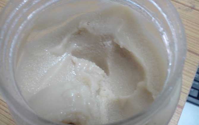 牛奶蜂蜜面膜的功效及簡單做法 牛奶蜂蜜面膜