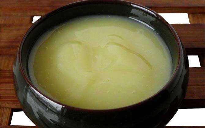 男人吃蜂王漿有什么好處? 蜂王漿