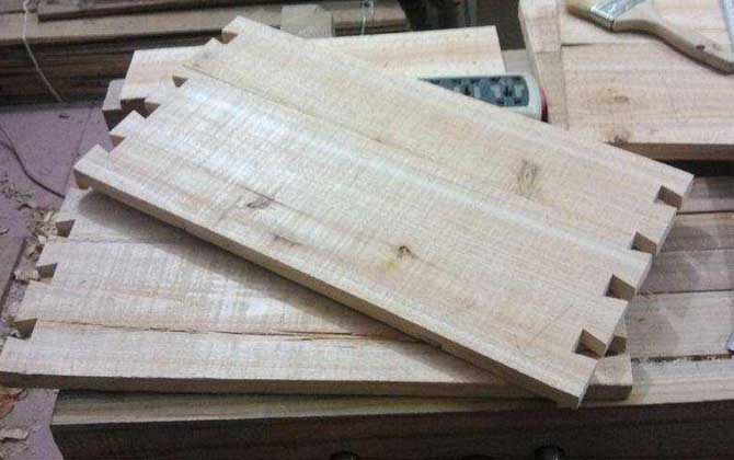 蜂箱的尺寸設(shè)計(jì)與制作方法 蜂箱