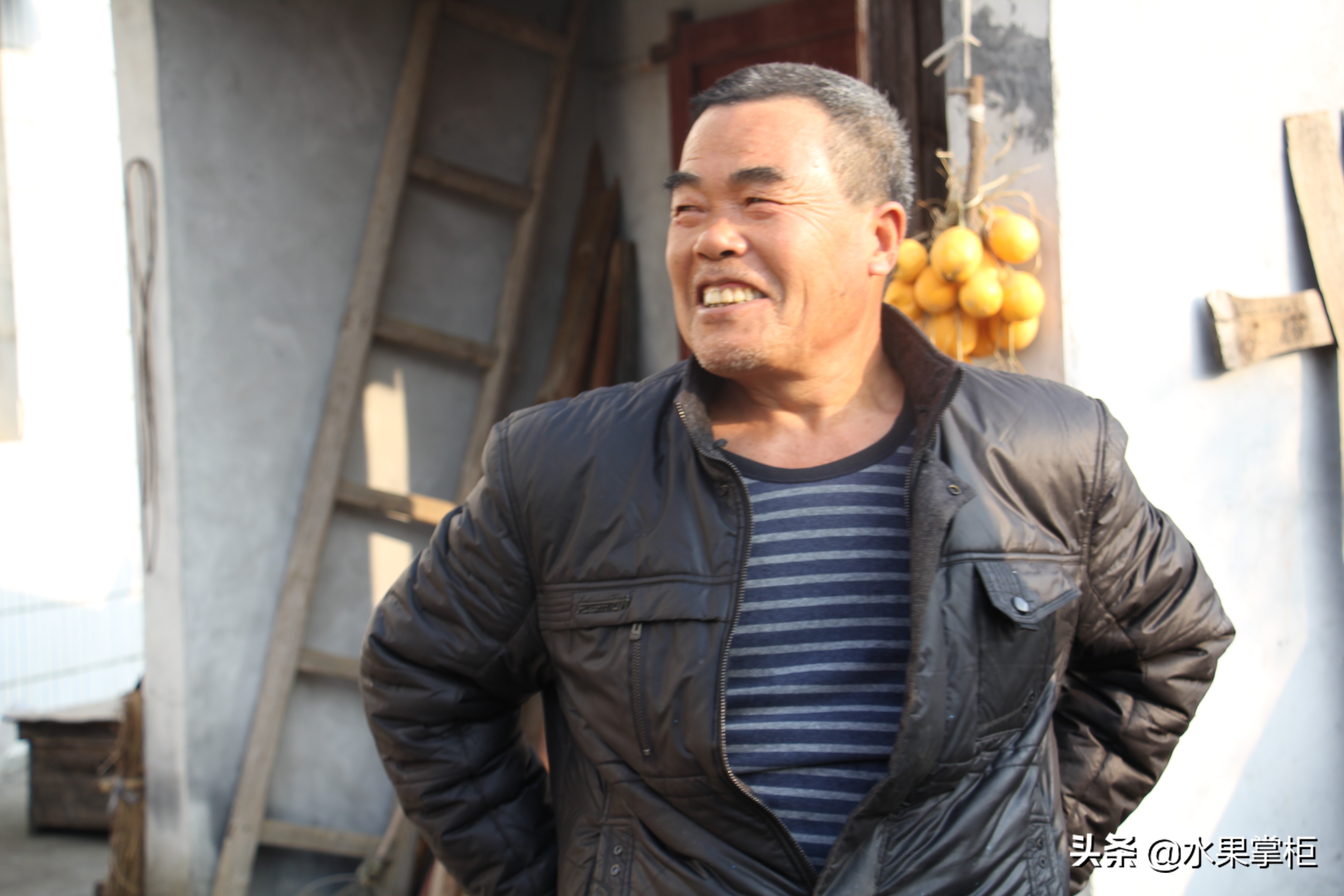 漲知識：農(nóng)家養(yǎng)土蜂蜜的工具，你認識幾個？留言回復(fù)，連載哦