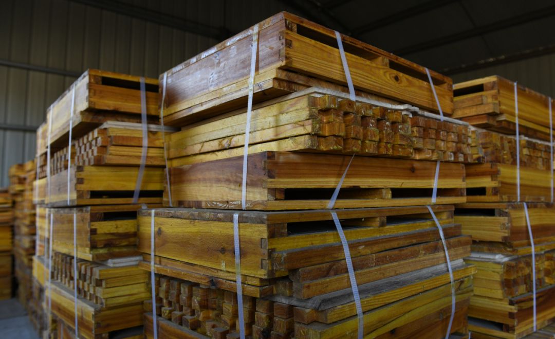 樓頂養蜂怎么遮陰(房頂養蜜蜂怎樣防曬) 樓頂養蜂怎么遮陰(房頂養蜜蜂怎樣防曬)