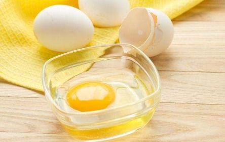 雞蛋蜂蜜可以同食嗎(雞蛋和蜂蜜同食的好處和壞處) 雞蛋蜂蜜可以同食嗎(雞蛋和蜂蜜同食的好處和壞處)