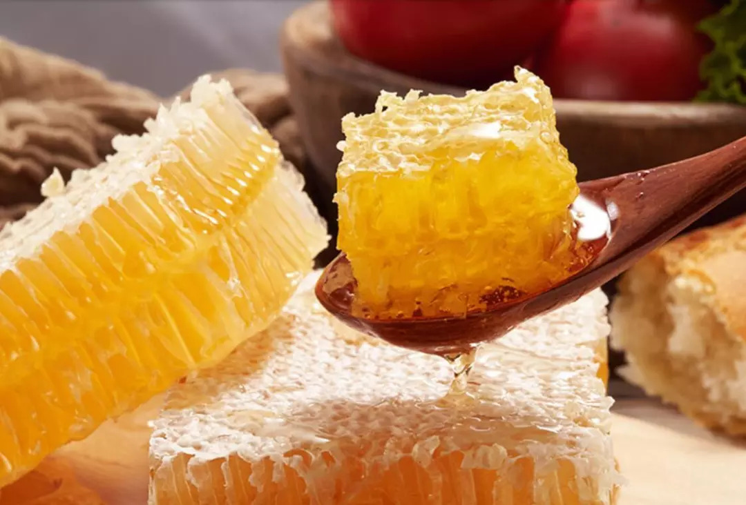 枸杞蜂蜜水的作用與功效(枸杞蜂蜜水對(duì)人身體的好處) 枸杞蜂蜜水的作用與功效(枸杞蜂蜜水對(duì)人身體的好處)