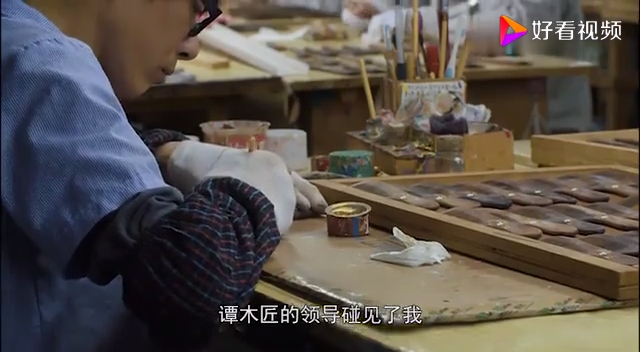 譚木匠的秘密:制作梳子的人,并不完美 譚木匠的秘密:制作梳子的人,并不完美。