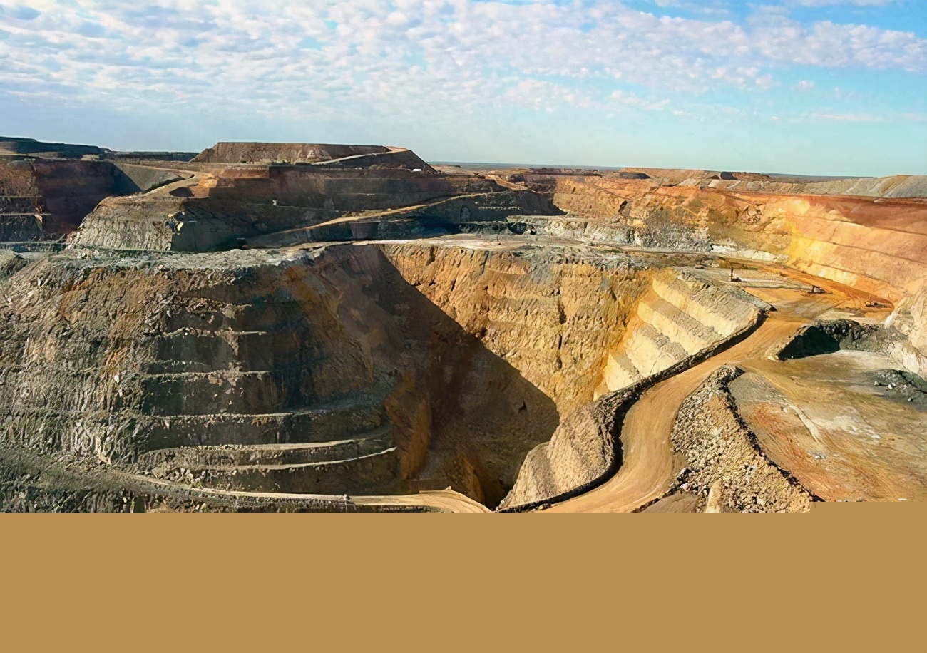 地球蘊(yùn)藏4億億噸黃金，人均超過500萬噸，為什么挖金礦還那么難？