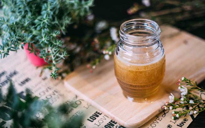 有機蜂蜜和普通蜂蜜的區別(工業蜂蜜和自然蜂蜜的區別) 有機蜂蜜和普通蜂蜜的區別(工業蜂蜜和自然蜂蜜的區別)