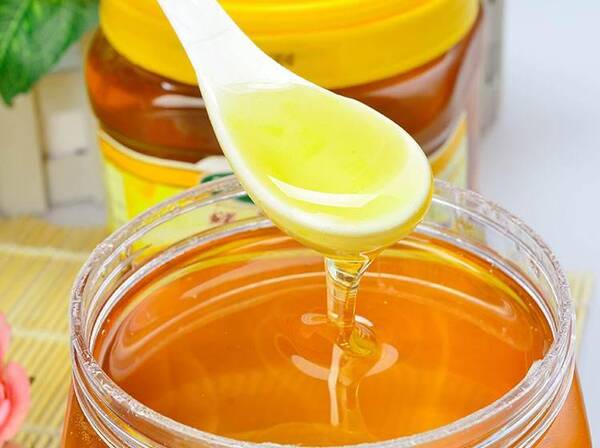 介王成功工蜂還在產卵如何處理(工產蜂群介王成功后,為何工蜂還在產卵) 介王成功工蜂還在產卵如何處理(工產蜂群介王成功后,為何工蜂還在產卵)