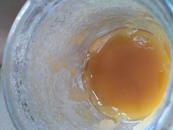 蜂蜜發(fā)酵了怎么處理？吃了變質(zhì)的蜂蜜會(huì)怎樣？